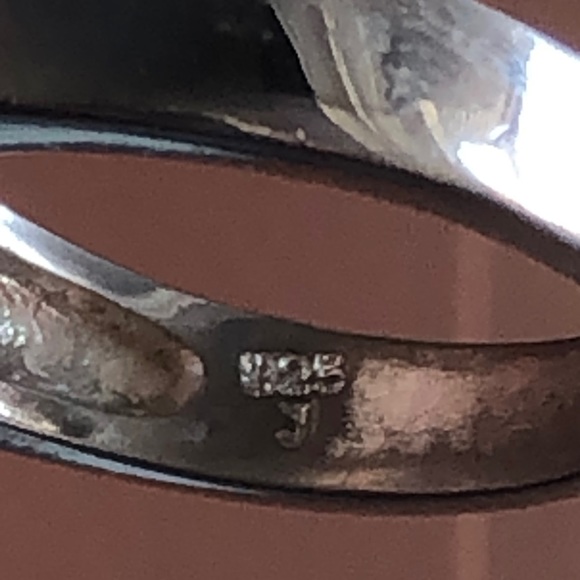 925 SS created amethyst and CZ. ring - Picture 6 of 7